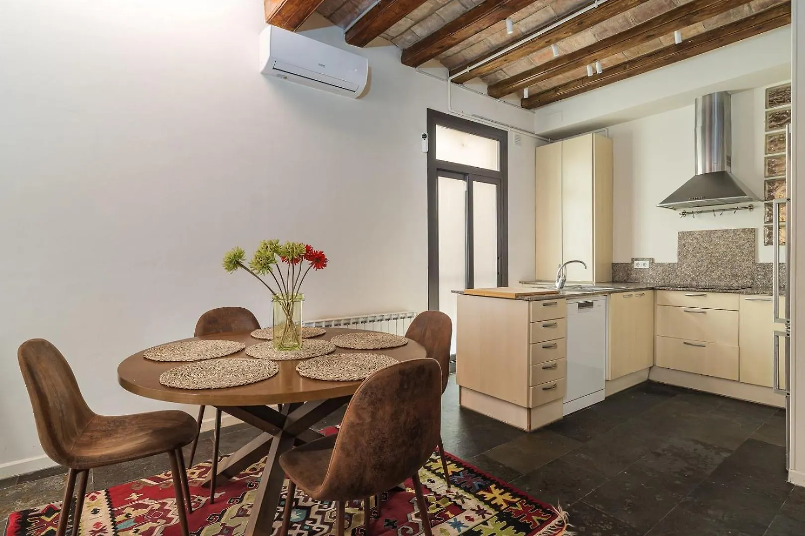Guestready - Sunny Flat In El Gotic Apartment Barcelona 0*,  Spain